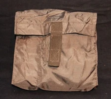 GERMAN MILITARY EQUIPMENT 2 POUCH NYLON 7.5 x 8 x 2 FIELD GEAR BAG UNISSUED
