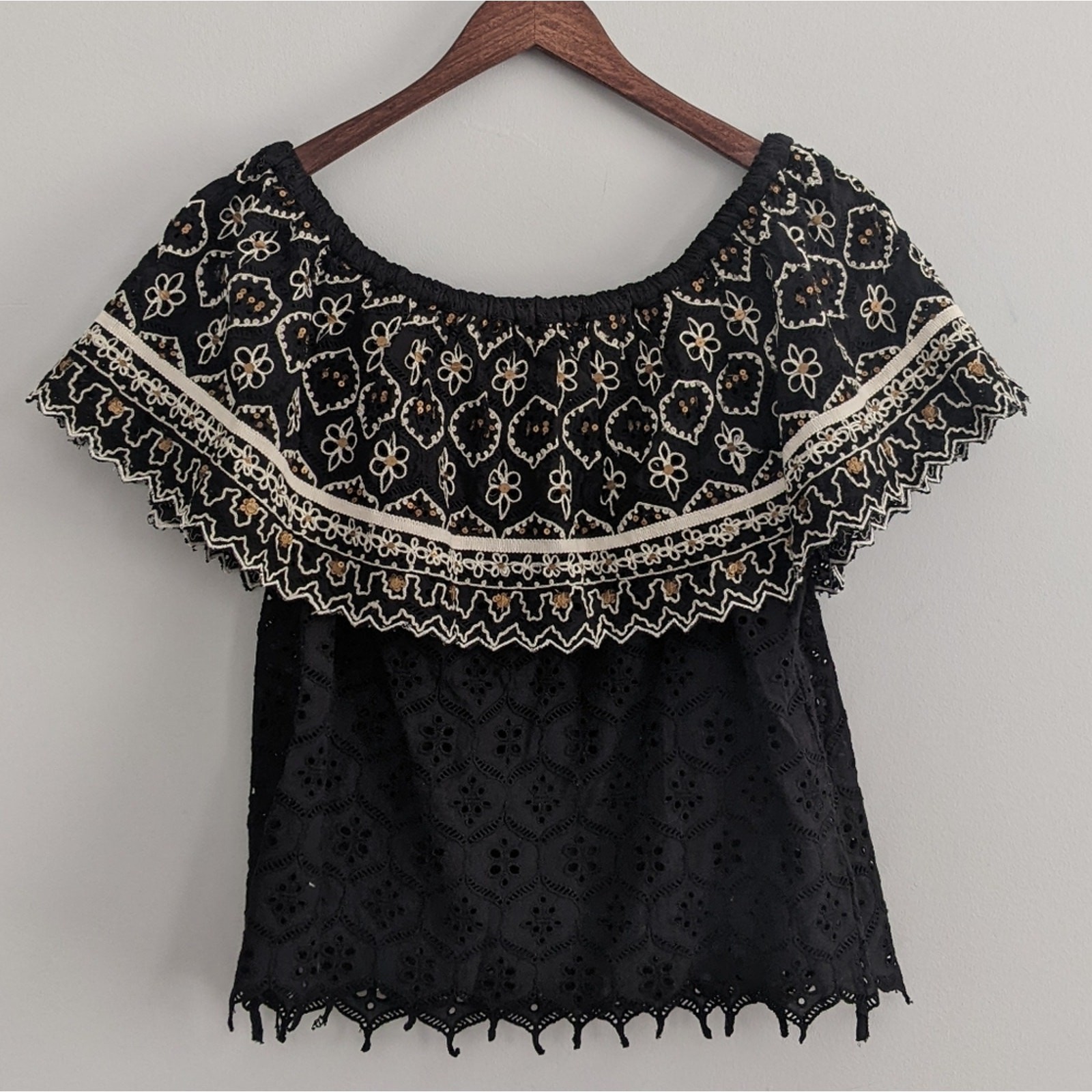Women's Anthropologie Hemant & Nandita Mavra Blouse Black Gold Medium
