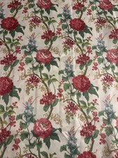 Nappe fleurie Waverly branches roses rouges et roses grandes 58” x 102” polyester