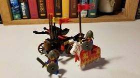 LEGO Castle: Twin-Arm Launcher (6039) 100% complete with instructions