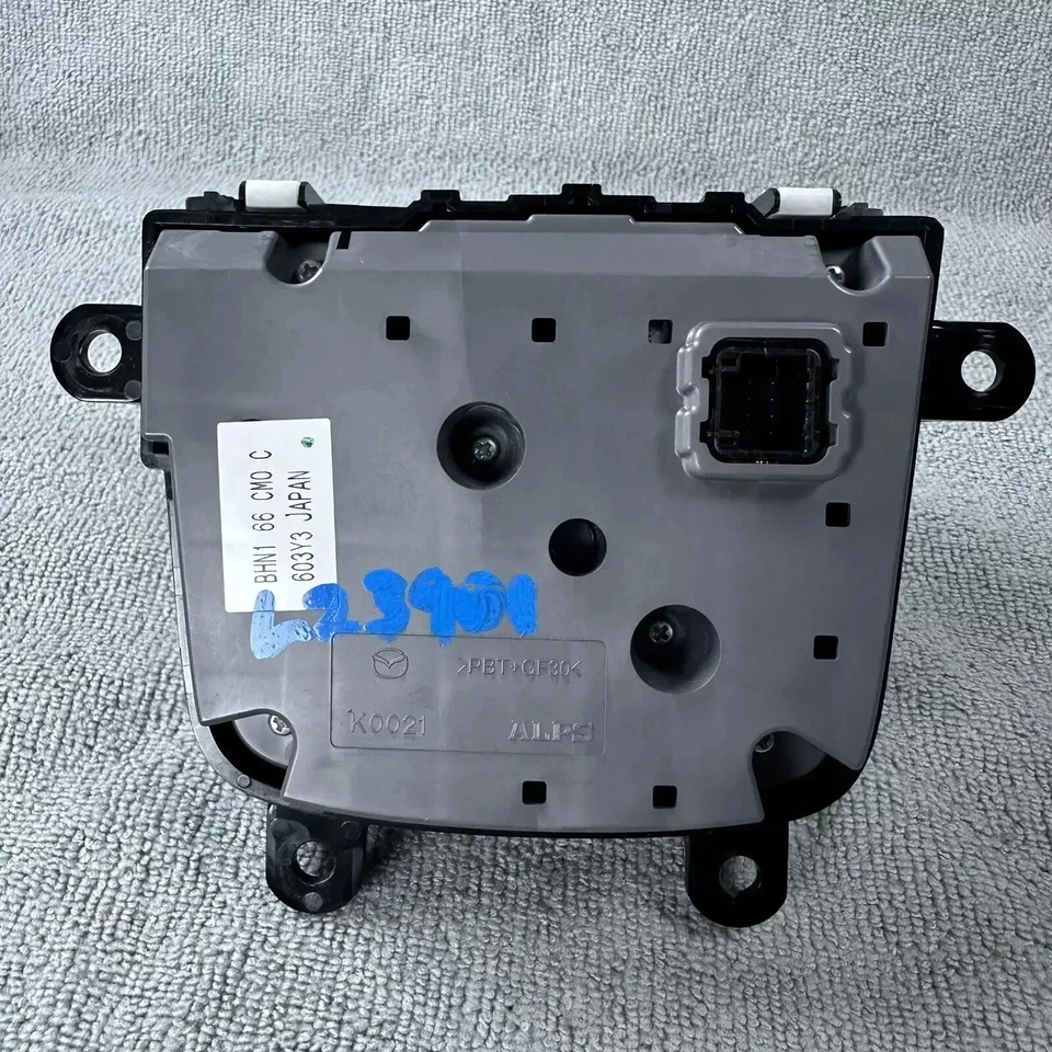 2014-2018 Mazda 3 Radio Reciever Console Mounted Control Panel OEM Foto 4 de 4