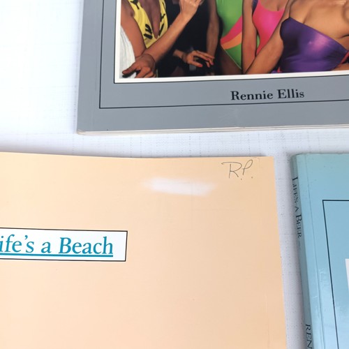 Life's a Series de Rennie Ellis a Parade a Beach a Beer 1983 1984 1986 Buen Estado - Imagen 12 de 14