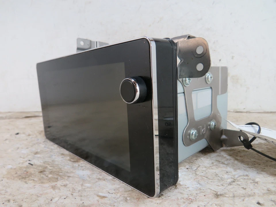 Receptor de radio de tablero Mitsubish RVR 19 2019 pantalla táctil de 7" OEM LKQ Foto 3 de 4