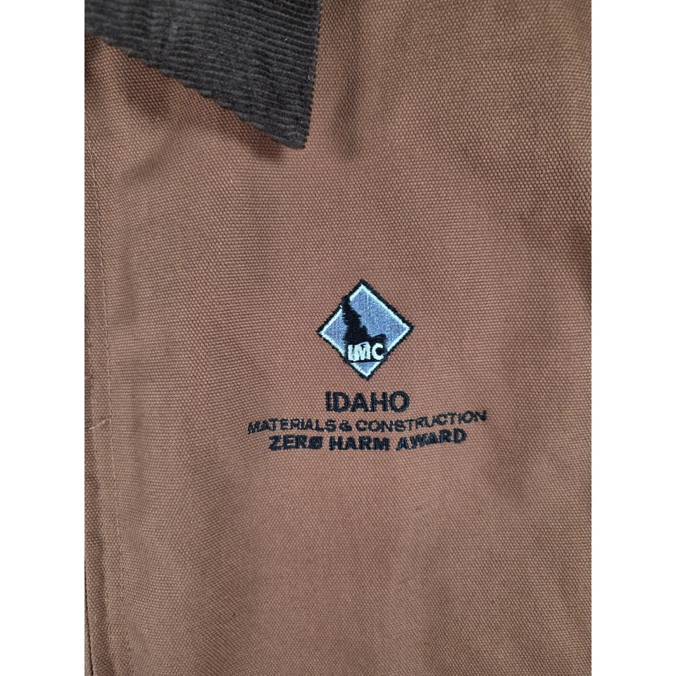 Chaqueta de Trabajo Corner Stone by Port Authority Para Hombres Estilo Detroit Marrón Forrada con Edredón Foto 4 de 4