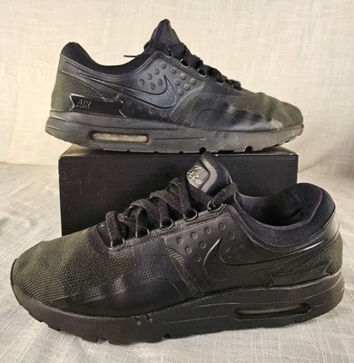 Nike Air Max Zero Essential Triple Black Size 11US 876070-006 (2016)