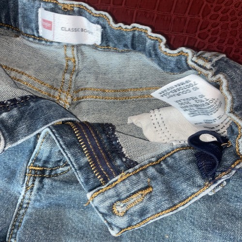 Wrangler Classic Boot Cut Size Ten Light Denim Jeans Kids - Picture 2 of 3
