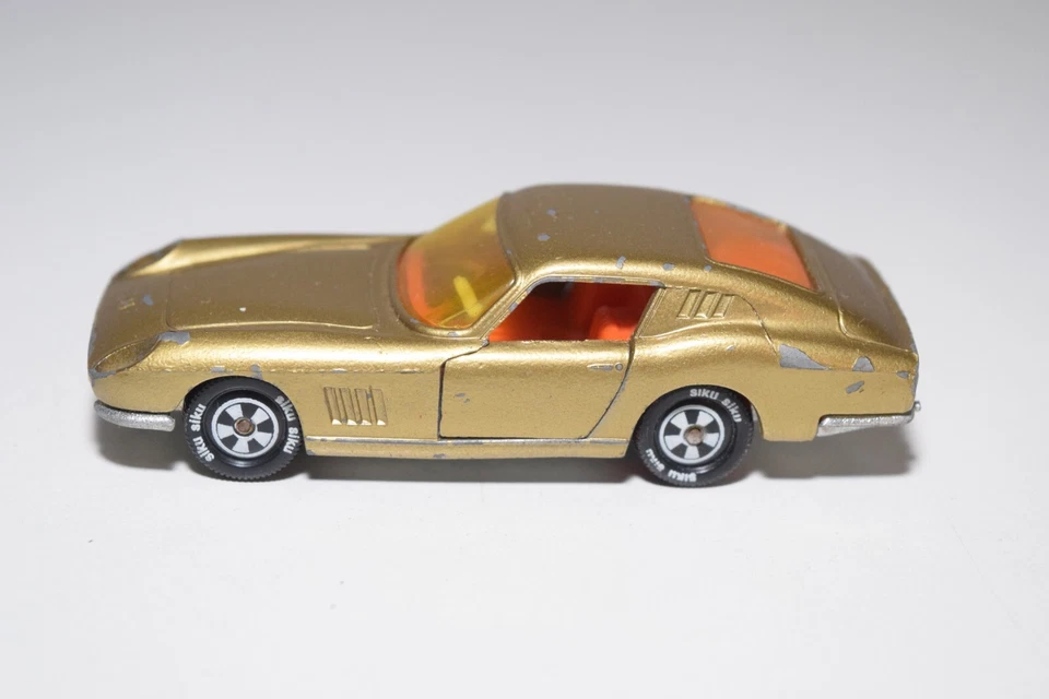 V 1:60 SIKU V269 V 269 FERRARI BERLINETTA 275 GTB ORO 275GTB EXCELENTE ESTADO Foto 2 de 4