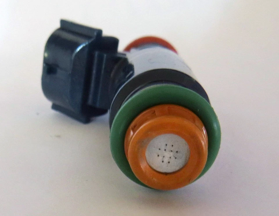 Inyectores de combustible originales Denso 4X para Nissan Altima 02 03 04 05 06 Sentra 2,5 L Foto 2 de 2