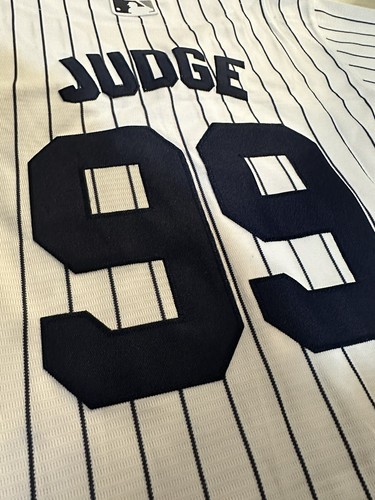 Aaron Judge New York Yankees Nike White Jersey - Fully Stitched (Youth Sizes) - Picture 3 of 6