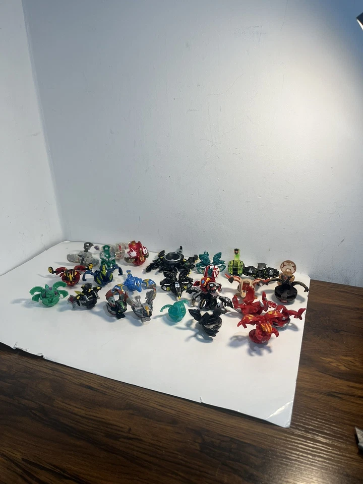 Bakugan Battle Brawlers RARO SOLO Lote Aleatorio de 2-6 + 15 Cartas $100 VALOR $$$ Foto 2 de 4