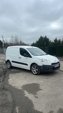 Peugeot Partner van Swb. White 2015