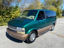 2000 Chevrolet Astro LS
