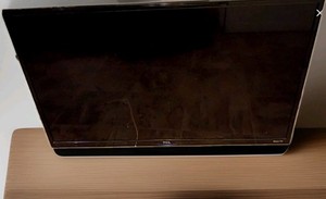 TCL 32S301 32in Roku Smart LED TV 720p HD Flat Screen Black Netflix