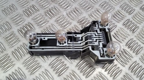 3b9945257 Lampenträger Rücklicht Rückleuchte innen Heckklappe  DE449838-59