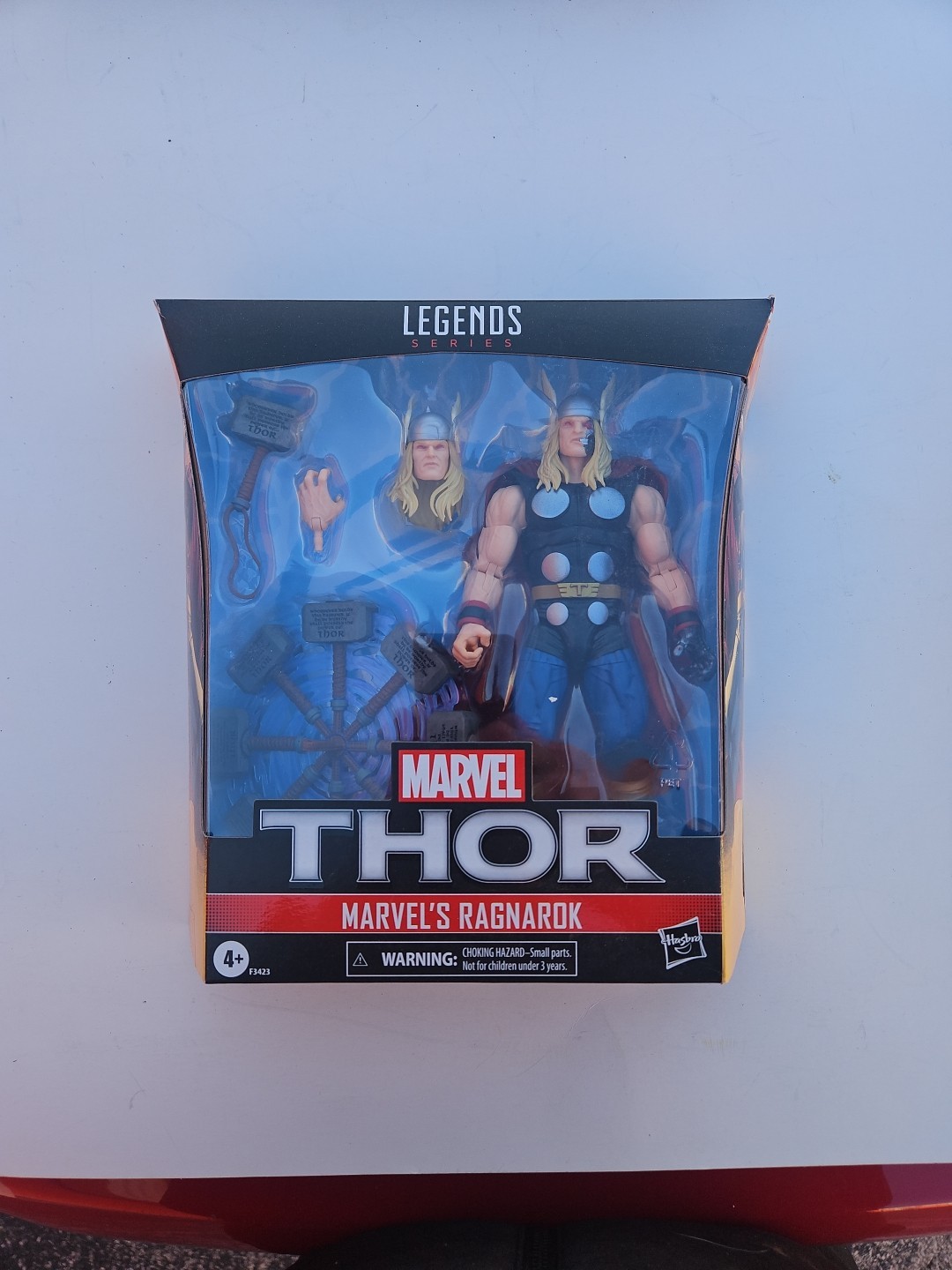 Hasbro: Legends Series Marvel's Ragnarok - Thor 6" ABS Actio
