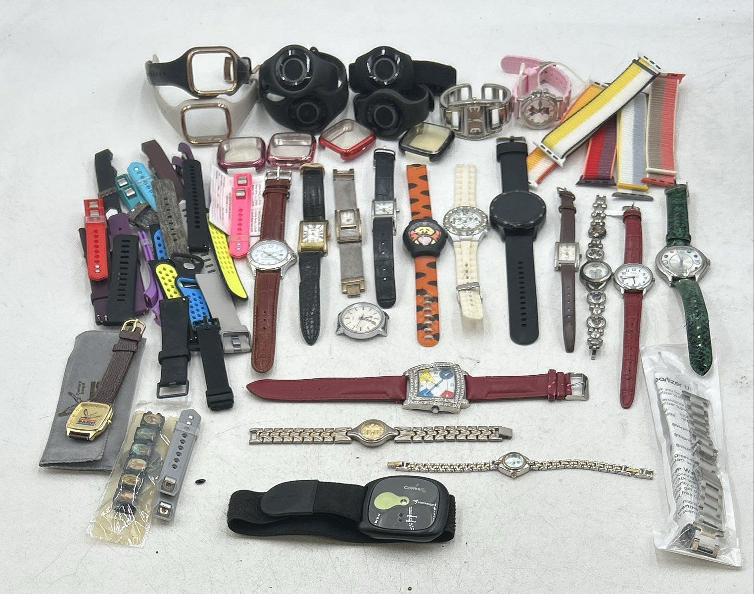 Assorted Unisex Multicolor Quartz And Digital Wristwatch Mixed Lot