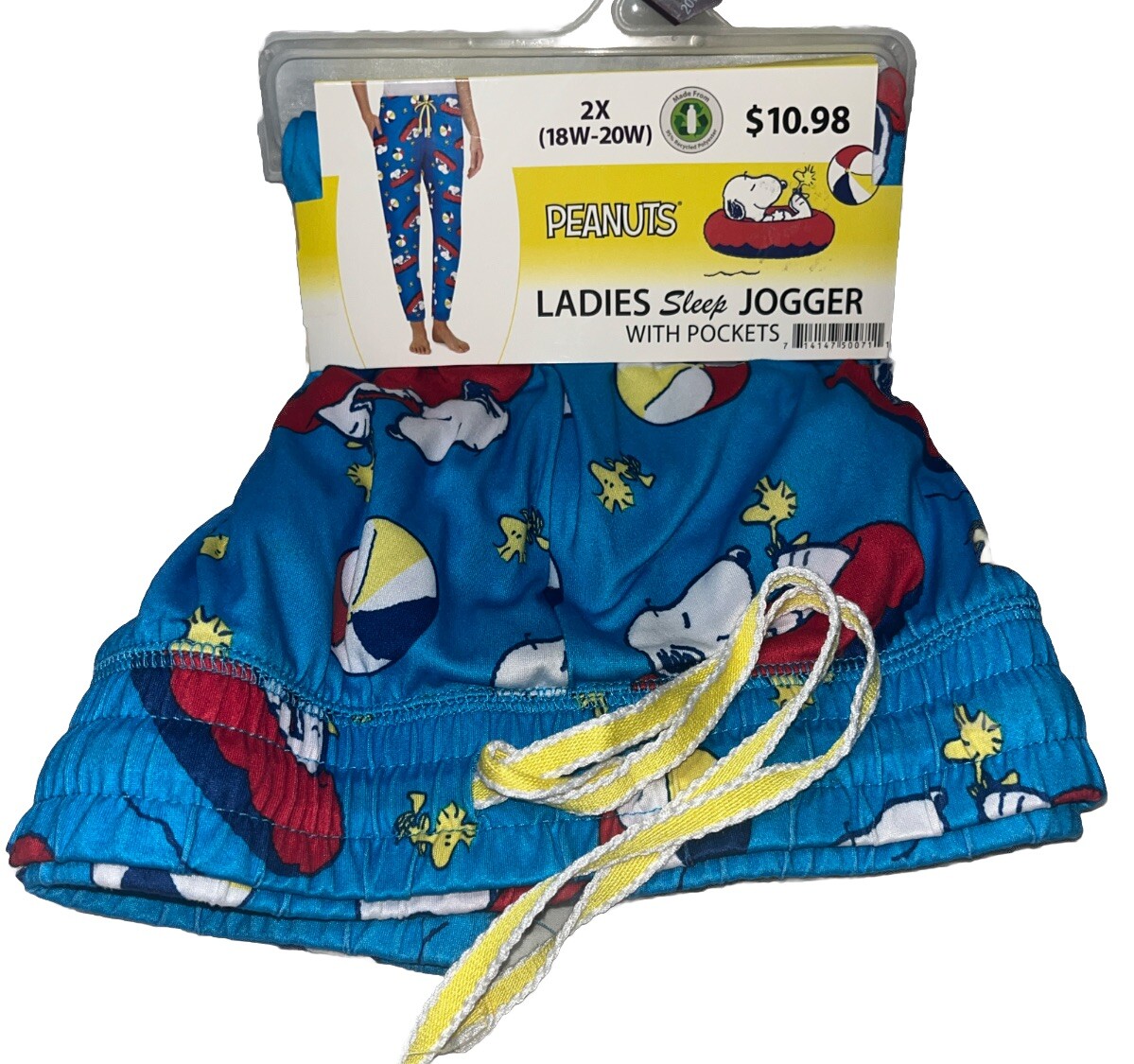 スヌーピー Today we introduce the very first collaboration from @nuncier