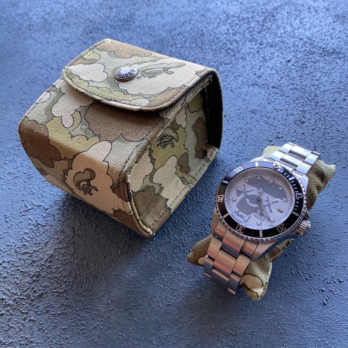 Bape x KAWS Automatic Watch A Bathing Ape Very Rare Collabo Bape x KAWS Automatic Watch A Bathing Ape Very Rare Collabo