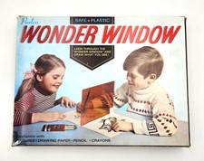 Vintage Peerless WONDER WINDOW Drawing Set Pictures Paper Pencils Crayons