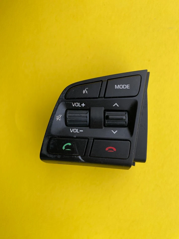 2015-2016 HYUNDAI GENESIS STEERING WHEEL CRUISE CONTROL SWITCH OEM 96700-B1000 - Image 2 of 4