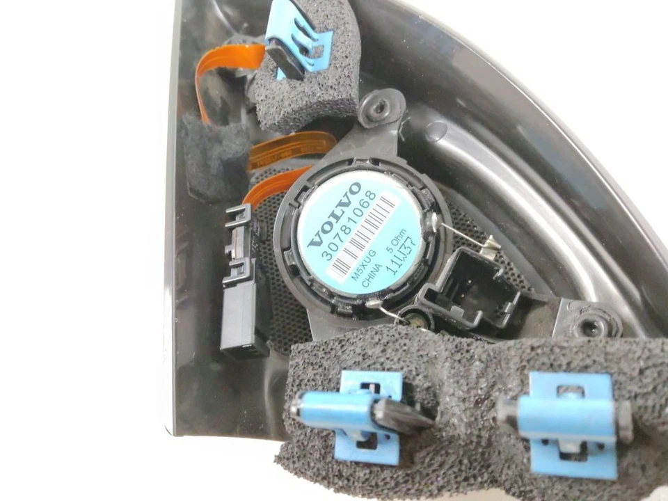 Altavoz derecho puerta delantera Volvo XC60 2012 30761588 RZV77402 Foto 4 de 4