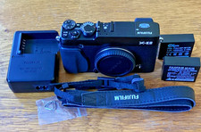 Fujifilm X-E2 Mirrorless Digital Camera Black Original Charger Battery Strap