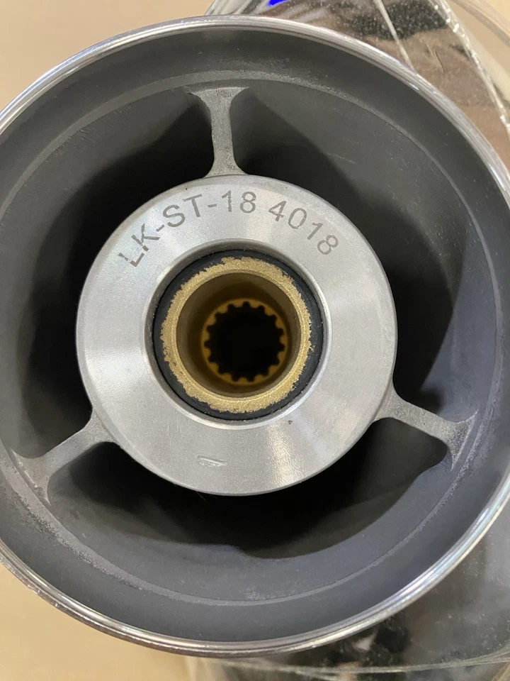 Boat Propeller for Yamaha 150-250HP 68F-45978-20-00 14 1/4 x 18 Stainless steels - Image 4 of 4