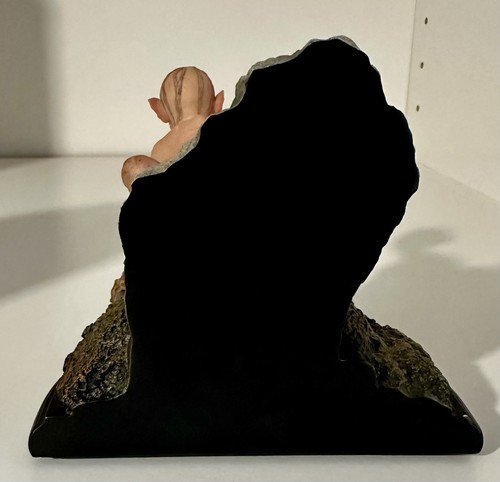 Weta The Lord of the Rings Gollum Guide to Mordor Mini Statue Weta - Picture 2 of 10
