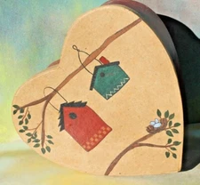 Hand Painted Birdhouses Bird Nest Heart Shape Wood Shave Box, 7" x 7” 