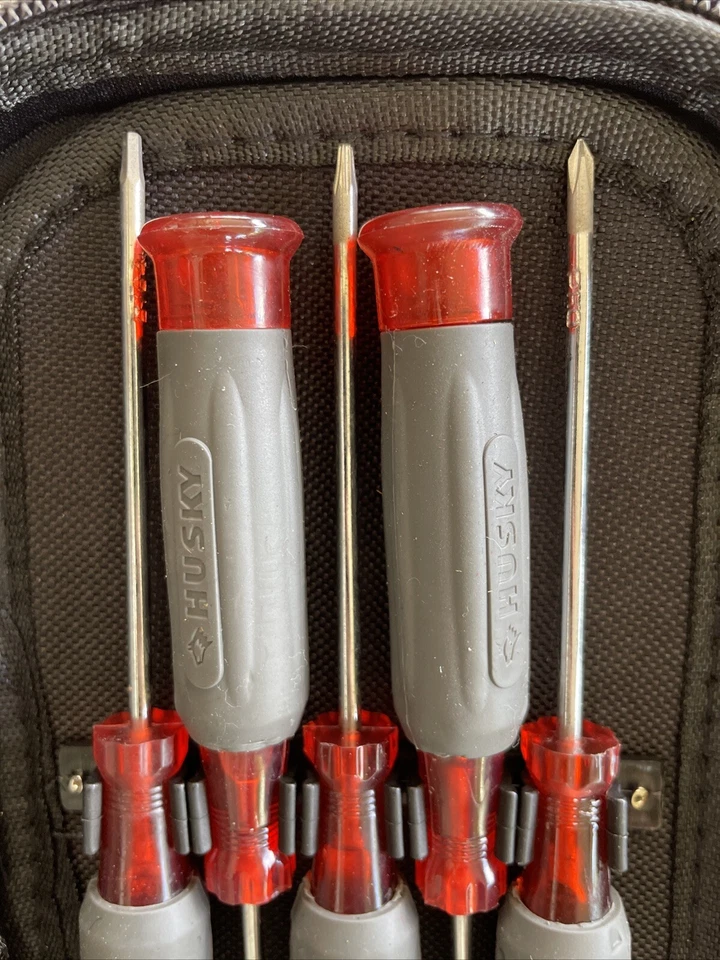 JUEGO DE DESTORNILLADORES HUSKY DRIVER 10 PIEZAS RESISTENTE NYLON CREMALLERA ESTUCHE NEGRO (202) Foto 3 de 4