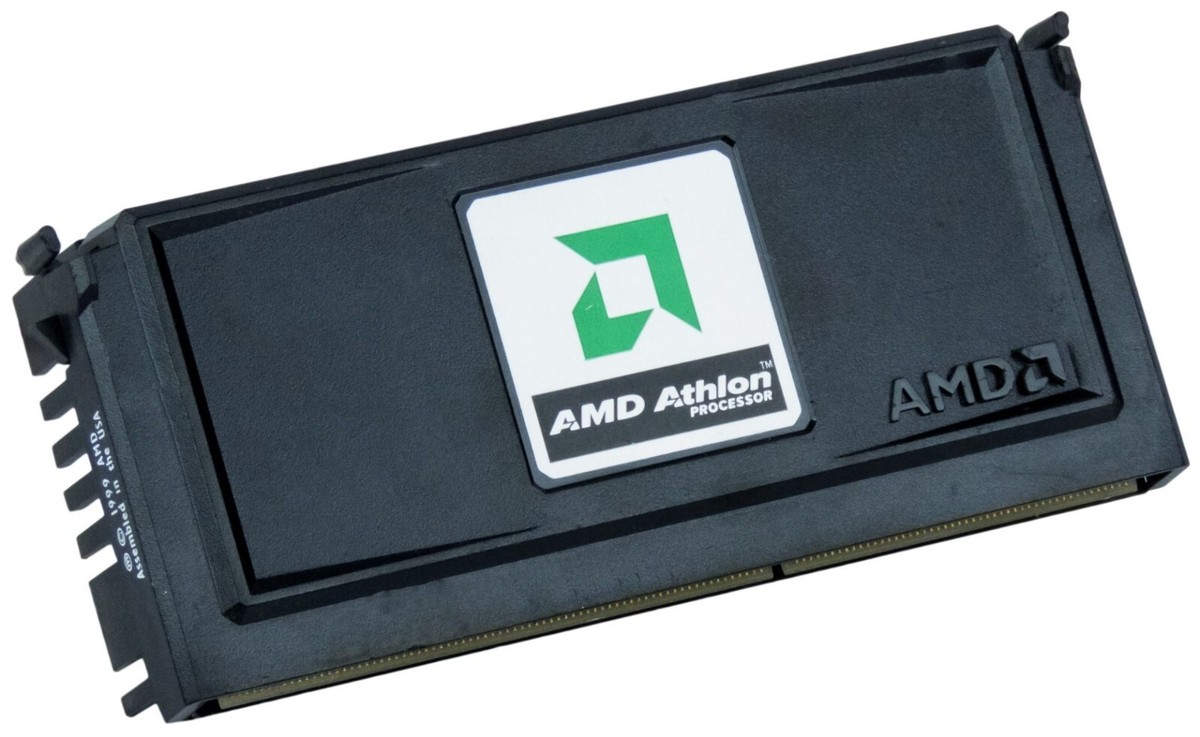 Processeur AMD Athlon K7 700 MHz - Modèle AMD-K7700MTR51B A - Slot A, Occasion, Avec Refroidisseur 3-PIN