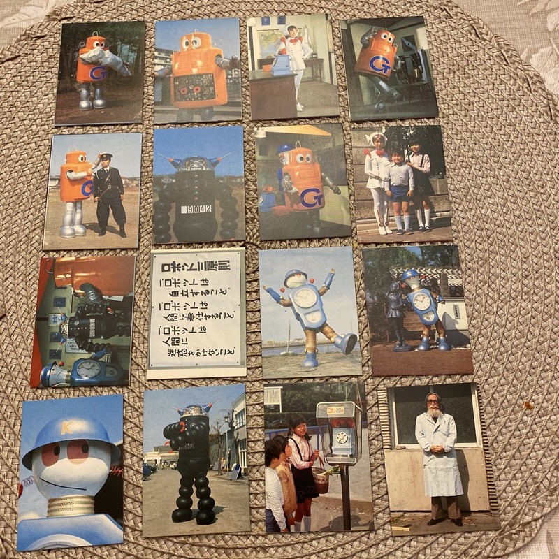 Showa Retro Robot No. 110 Menko 16 Pieces