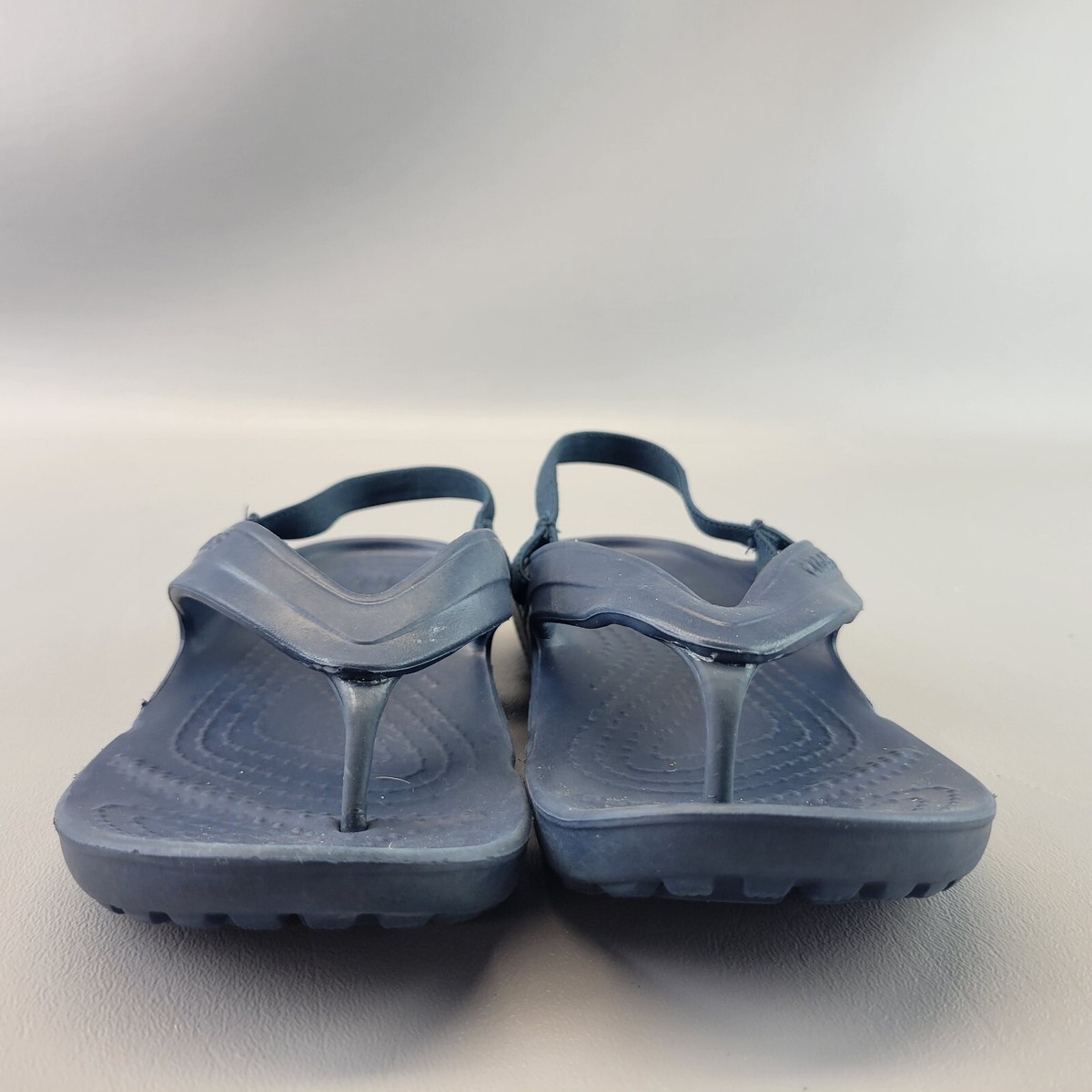 Crocs Classic Flip-k Unisex Youth Navy Blue Flip-flop Sandals Size