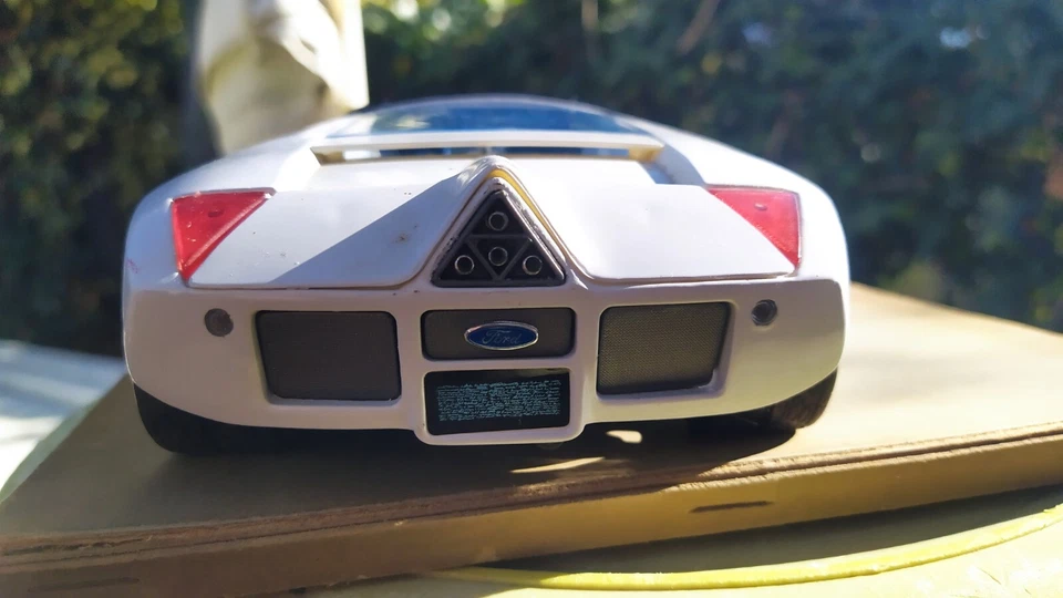 Modellino Auto Ford Gt90 - Scala 1:18 - Marca Maisto - Immagine 4 di 4