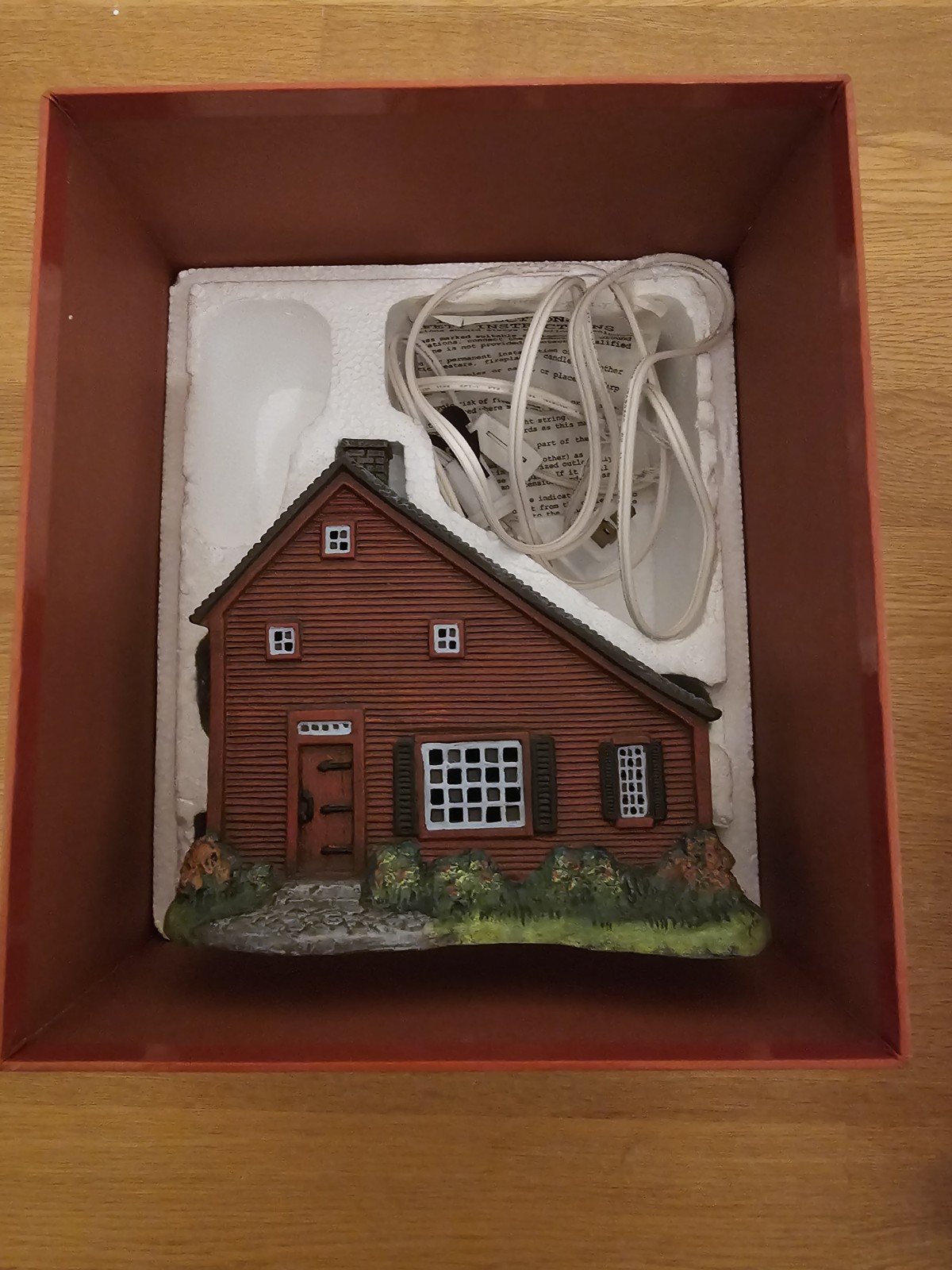 Lang And Wise Folk Art Villages First Edition Fisher Saltbox Light Up House