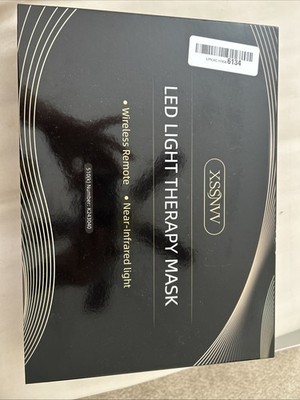 XSSNV LED Light Therapy Mask Wireless Remote Near-Infrared Face Black Gold