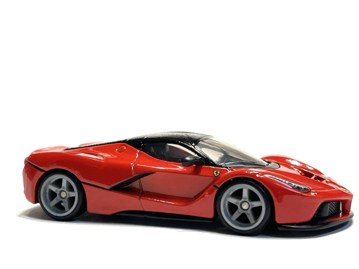 1/64 ホットウィール フェラーリ レーサー Hotwheels ホットウィールが1/64スケールで究極のフェラーリドリーム