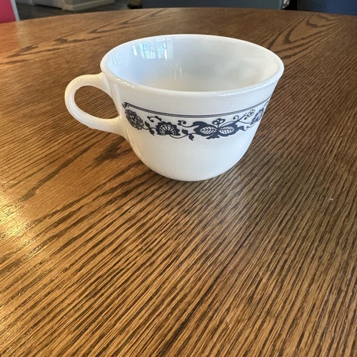 Pyrex Corning Tea Coffee Mug Old Town Blue Onion Milk Glass USA Vintage