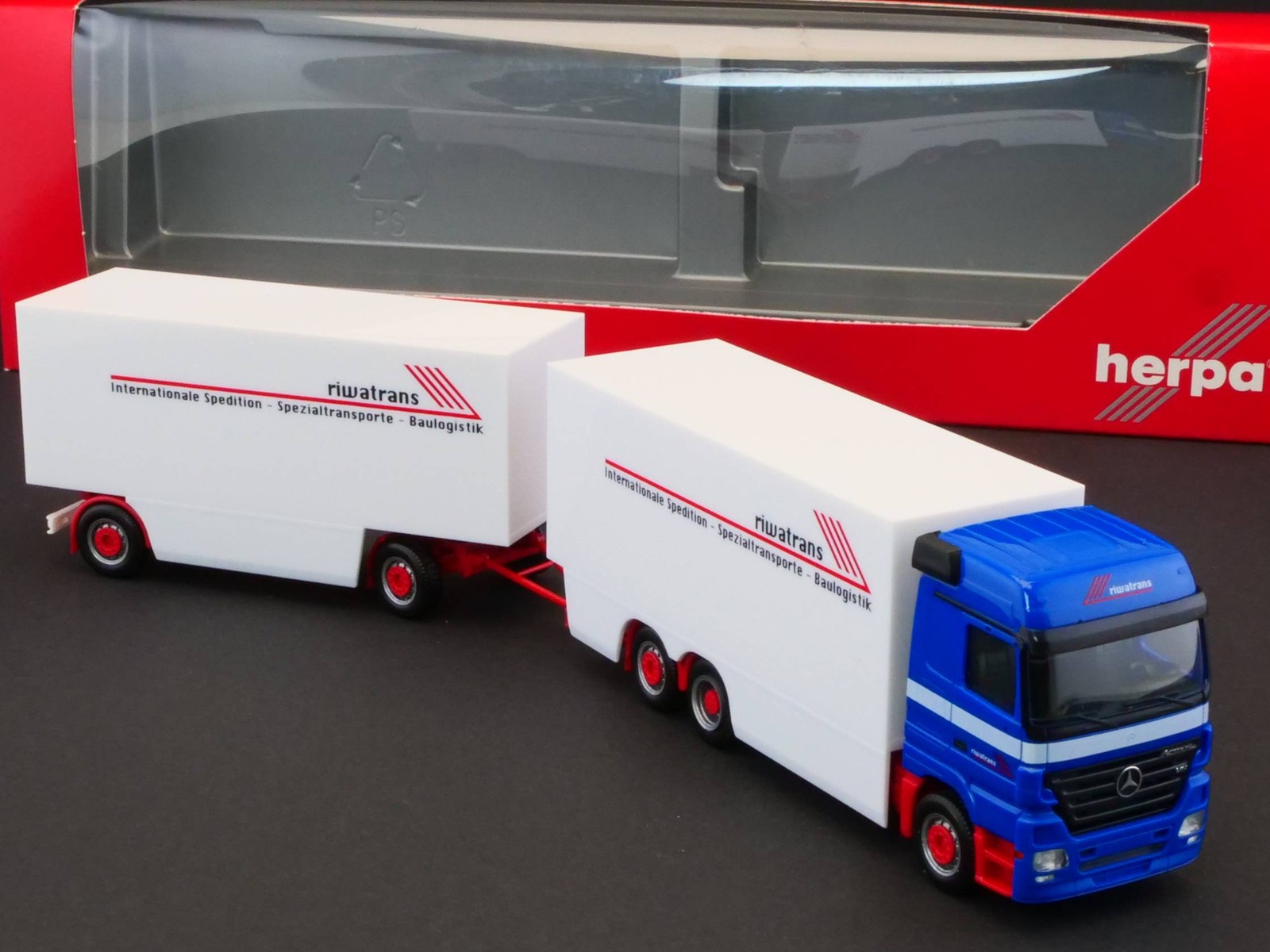 Herpa 150873 MB Actros LH Box Trailer Riwatrans Mint! OVP 1705-21-24