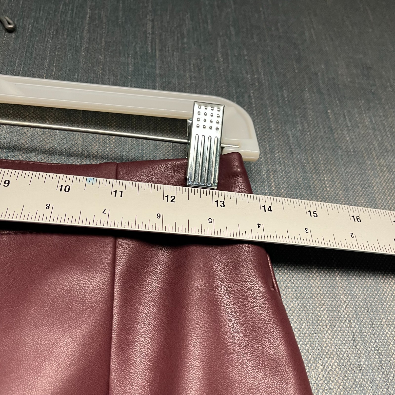 Banana Republic Women's Pants Size 2 Tall Burgundy Wide Leg Leather Button Fly thumbnail 4