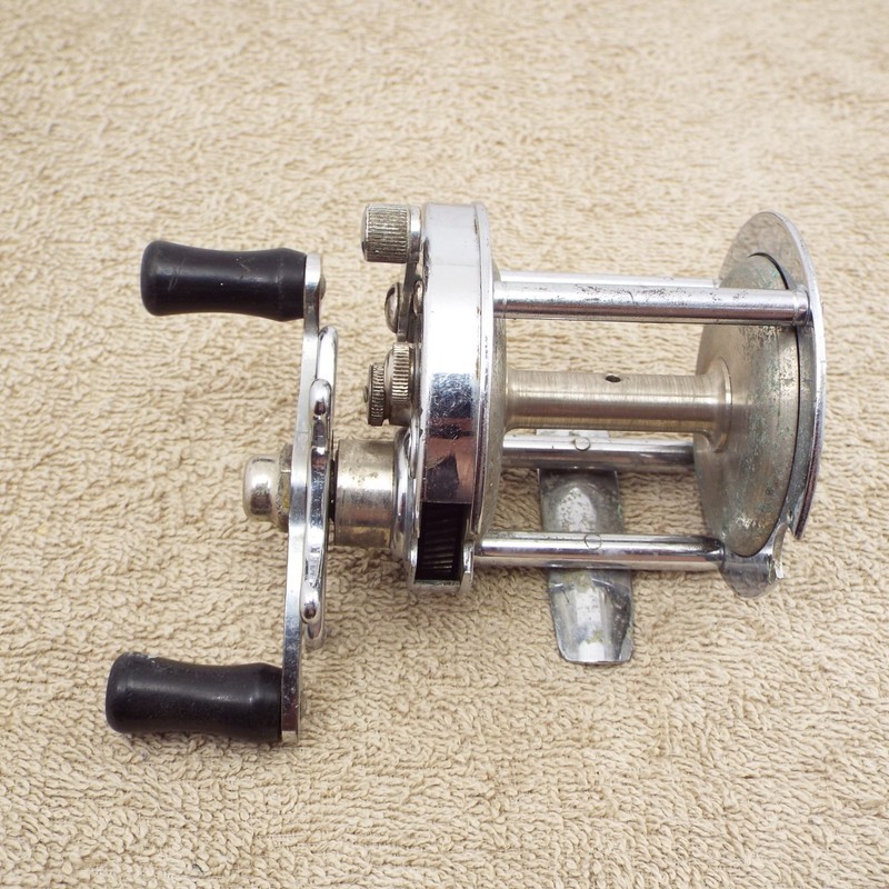 PFLUEGER ROCKET NO.1355 antique fishing reels vintage