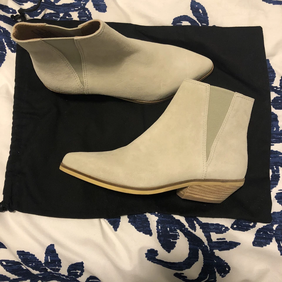 Shellys London Soft Gray Suede Pull On Pointed Boots Sz 6 - Image 2 of 4