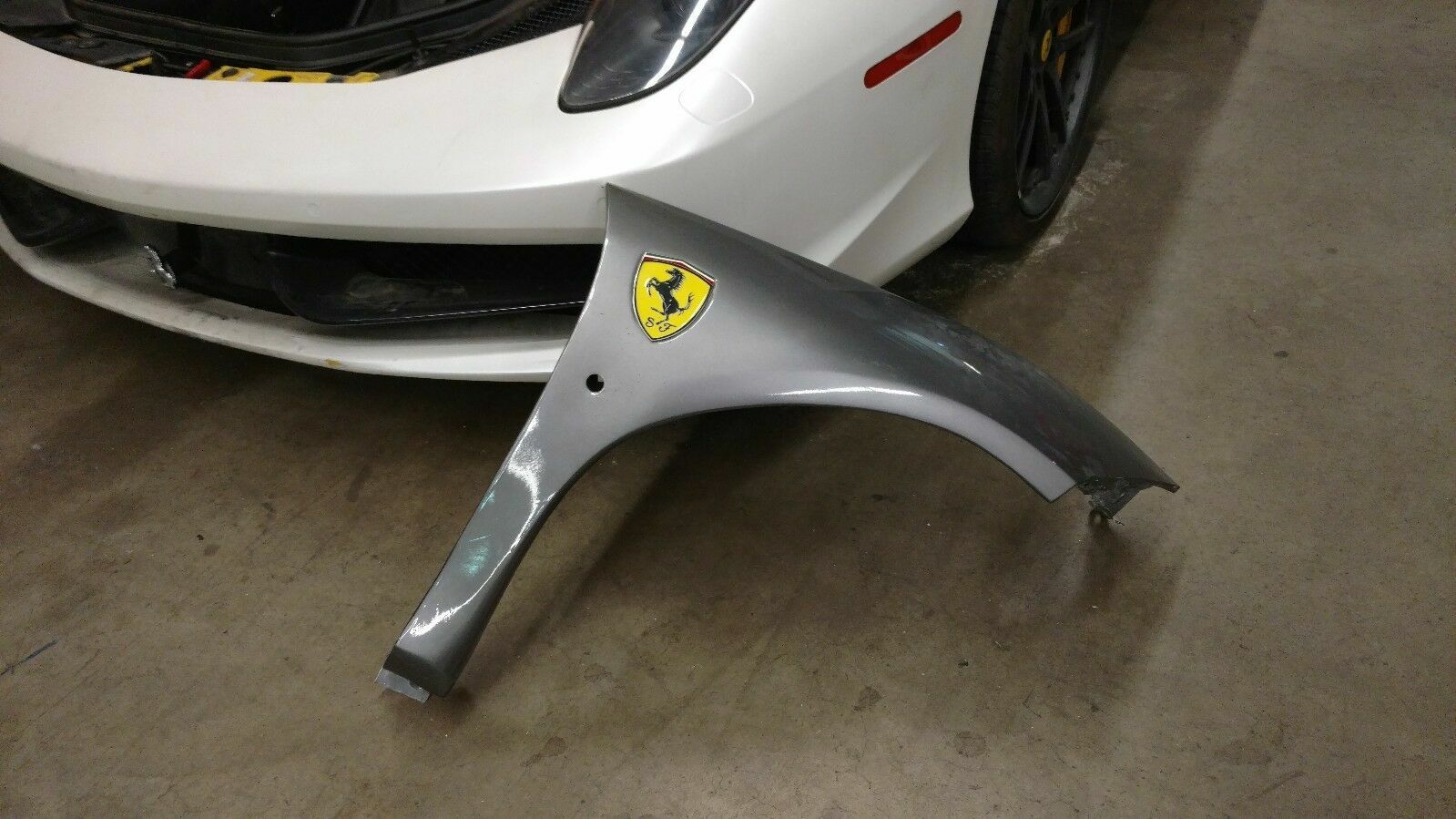 FERRARI 458 ITALIA FRONT RIGHT PASSENGER SIDE FENDER 