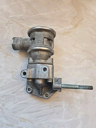 AGR Ventil Abgasrückführungsventill Seat Audi VW Skoda 06A131351B 06A131166E