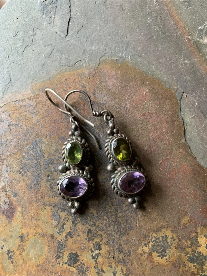 Preciosos pendientes colgantes de plata amatista y peridoto Foto 2 de 4