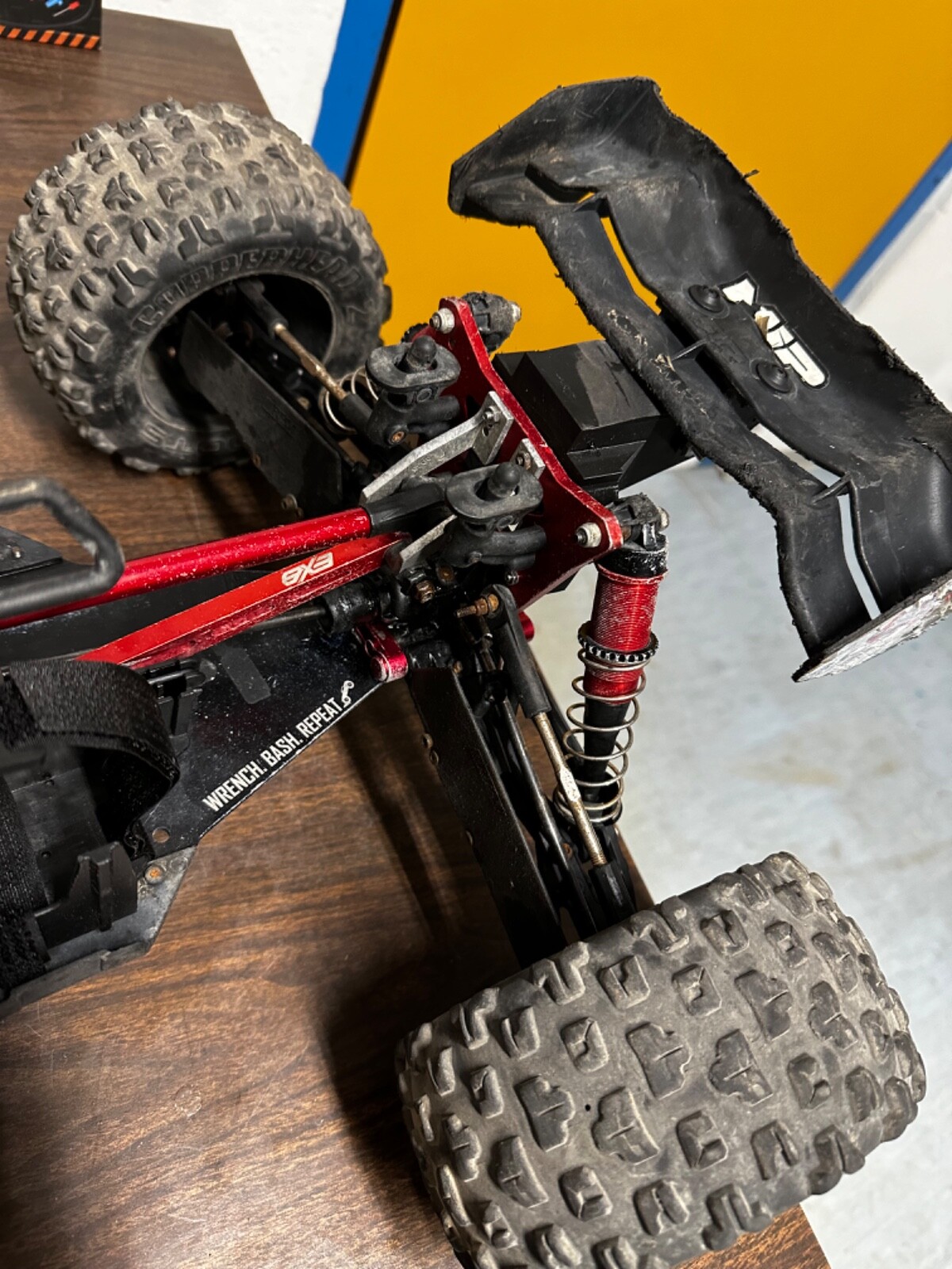 arrma kraton 6s exb roller with plenty upgrades with remote