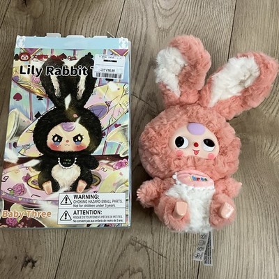 Neu Lily Rabbit Town Baby drei Korallen niedlicher Hase Blindbox Plüschtier