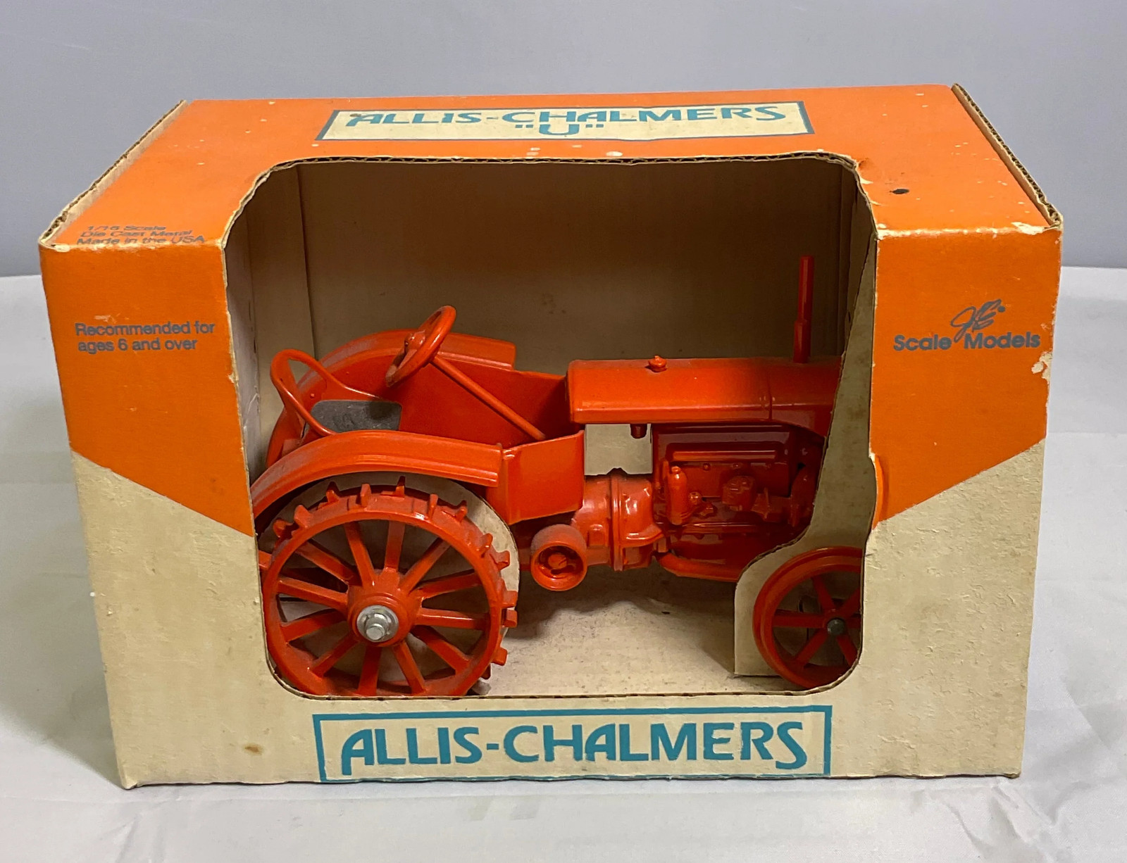 Allis Chalmers U Diecast Farm Tractor 1/16 Scale Models Vintage Collectible