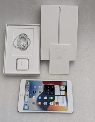 Apple iPad mini 4 128 GB, Wi-Fi, 7.9 in - Silver - OPEN BOX