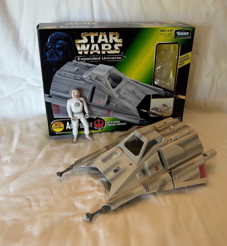 Star Wars Power Of The Force Expanded Universe Airspeeder With Pilot Figure MINT